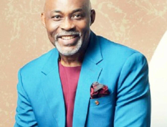 Community,Trending community,New Community,Nigerianphotographer,Career,Nigerianmusic,Movies & TV,Entertainment,Makeupartistinnigeria