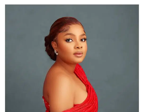 Community,Trending community,New Community,Nigerianphotographer,Career,Nigerianmusic,Movies & TV,Entertainment,Makeupartistinnigeria