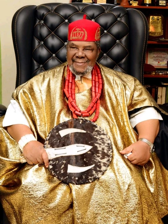 Community,Trending community,New Community,Nigerianphotographer,Career,Nigerianmusic,Movies & TV,Entertainment,Makeupartistinnigeria