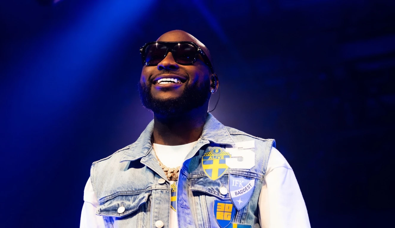 Community,Trending community,New Community,Nigerianphotographer,Career,Nigerianmusic,Movies & TV,Entertainment,Makeupartistinnigeria