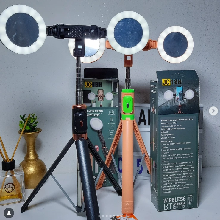 JC18 Tripod Stand Selfie Stick 5.5 / 3.6 Feet Bluetooth Foldable Stand 360 Rotatable Tripod