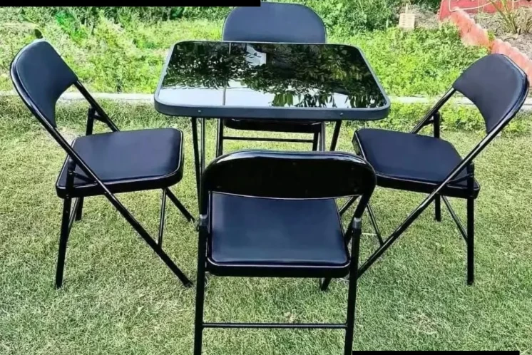 Foldable Table and Foldable Padded Chairs