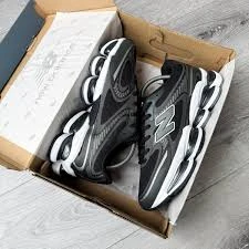 NEW BALANCE 2000 WHITE BLACK GREY