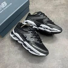 NEW BALANCE 2000 WHITE BLACK GREY