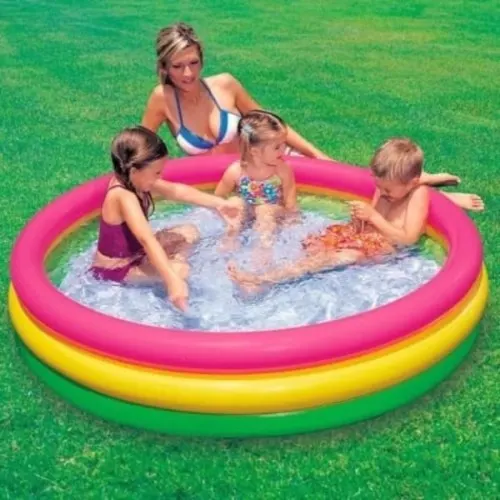 Inflatable Swimming Pool and Pump