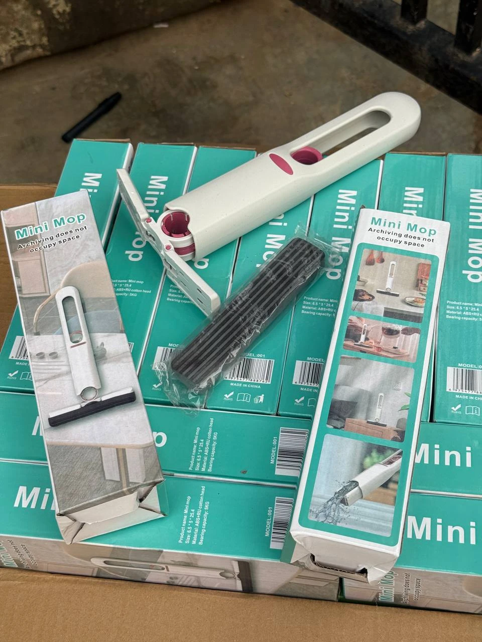 MULTIPURPOSE SELF-SQUEEZING FOLDING MINI MOP