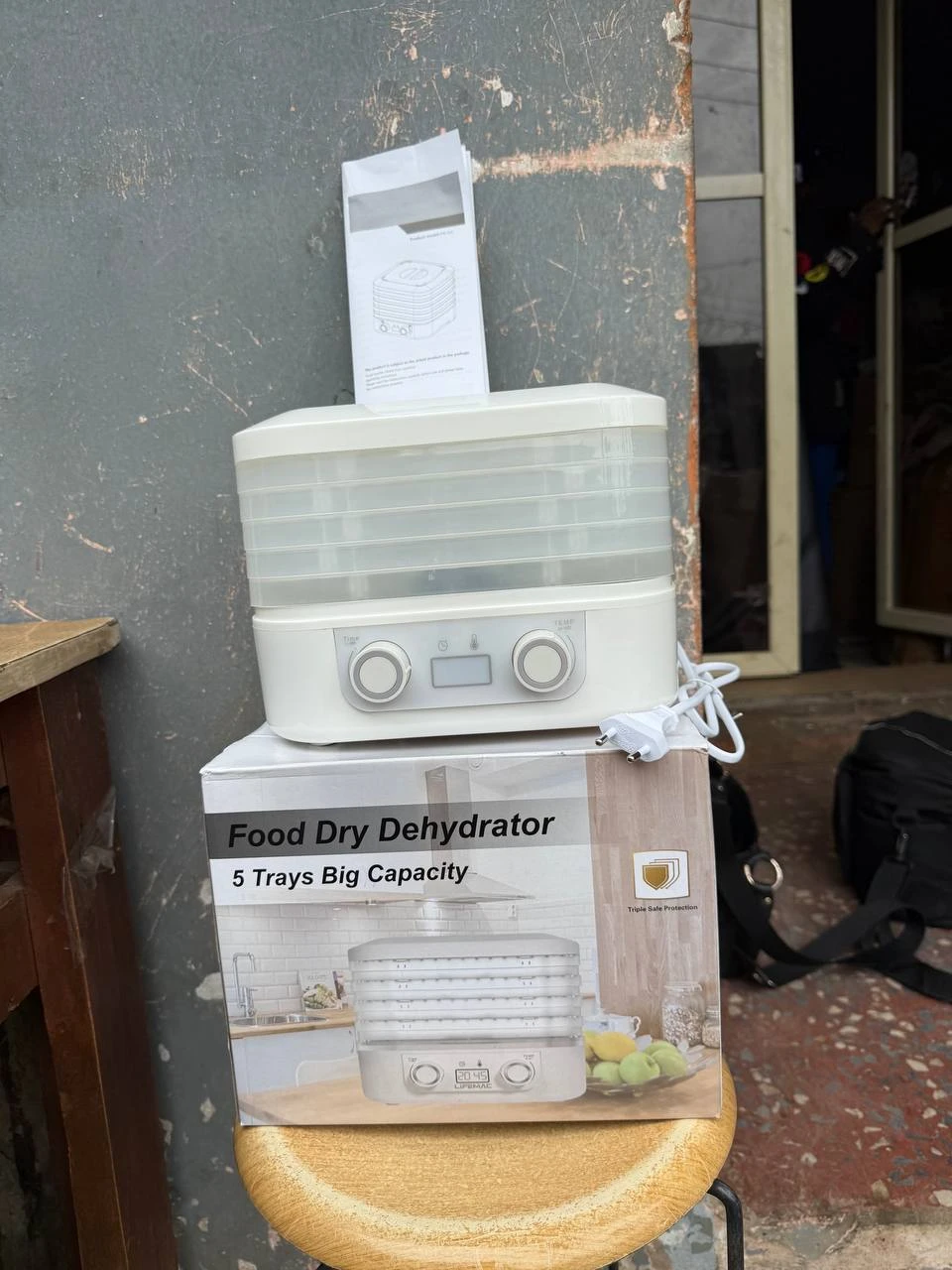 MULTILAYERED FOOD DEHYDRATOR - FOOD BAKING DEVICE
