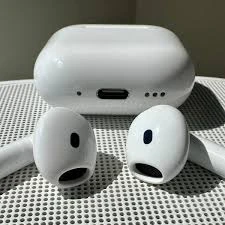 Apple AirPods 4