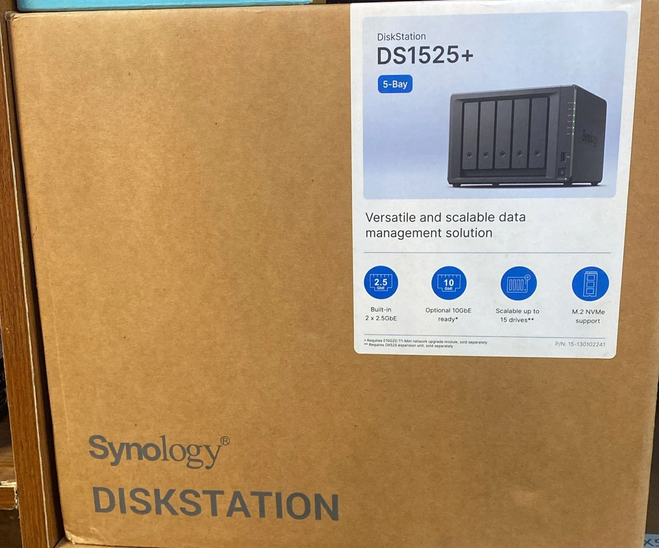 Synology DiskStation DS1525+ NAS/storage server Ryzen Embedded V1500B 8 GB DDR4 0 TB