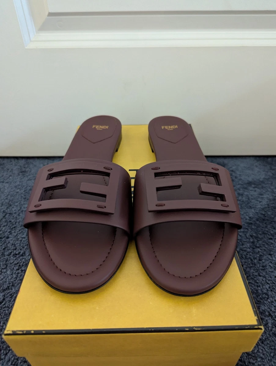 Baguette FENDI SLIPPERS