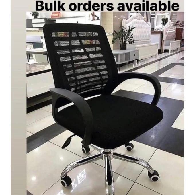 Victory R Swivel Office Chair- Black