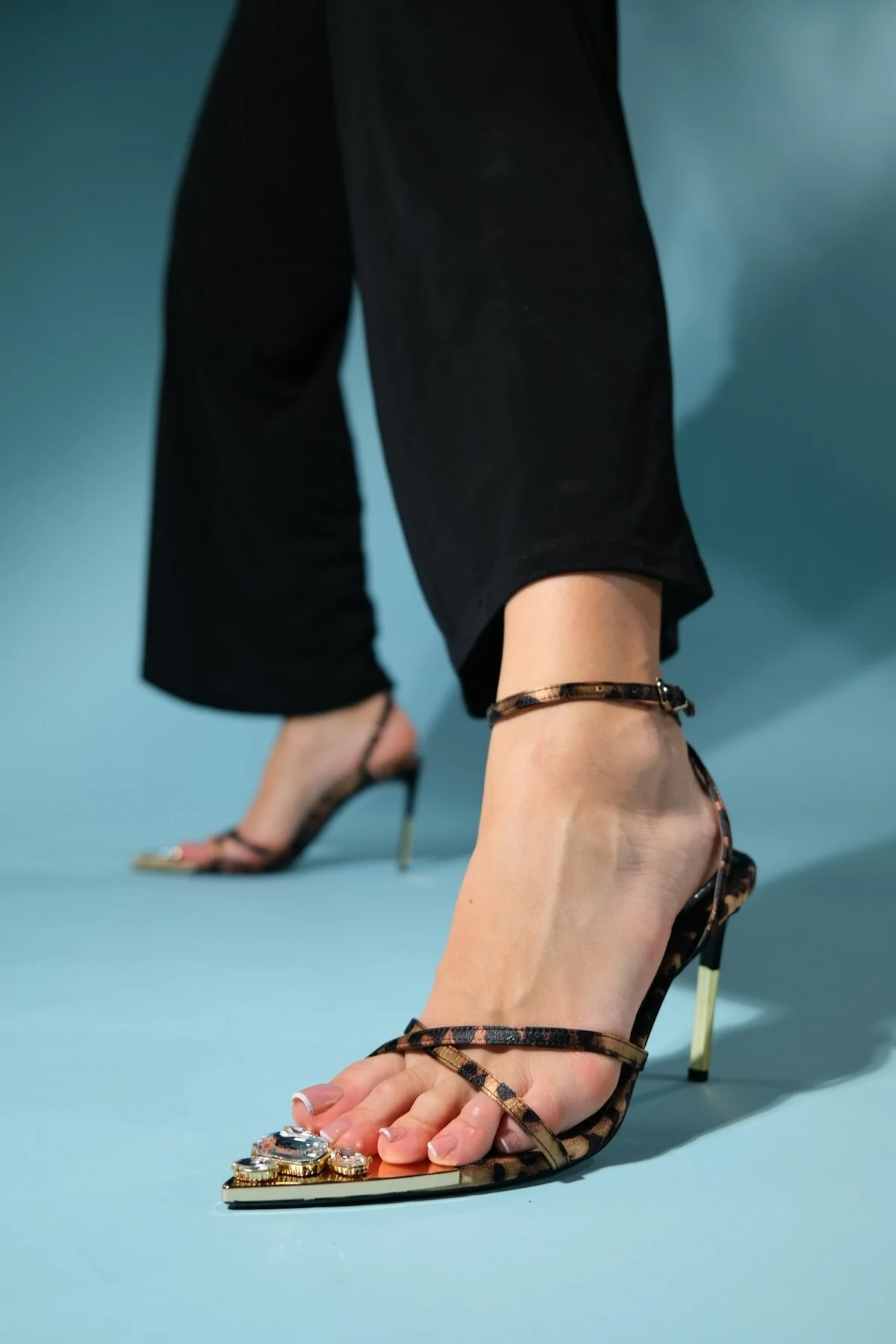 Summer Women's Bowknot Cross Strap Back Strap Buckle Round Toe Thin High Heel Sandals