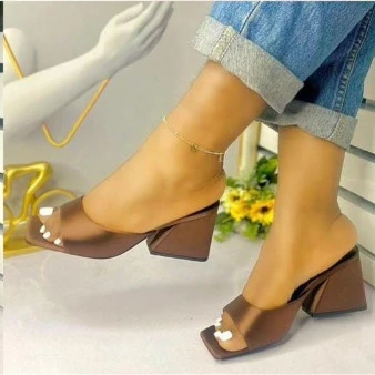 Classy Women/ Ladies High Quality Blocked Heels Slippers